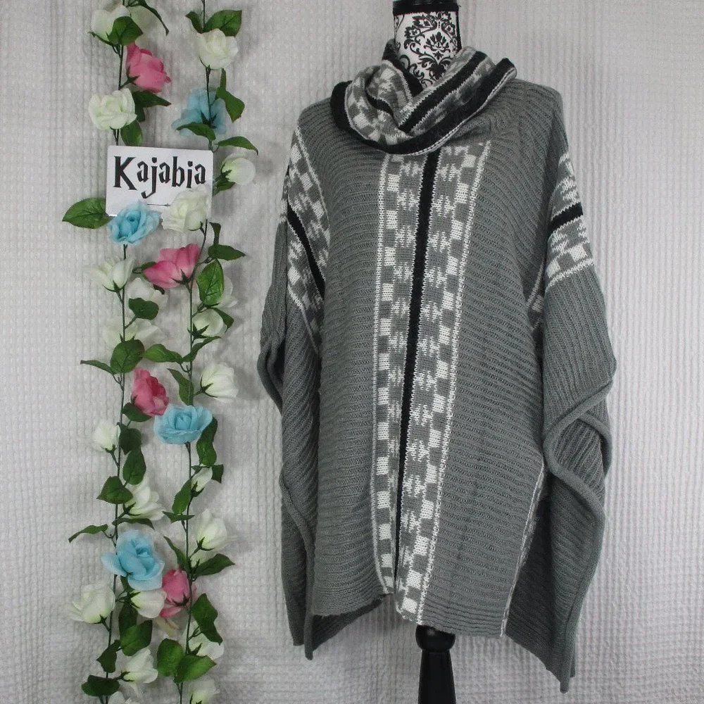 Yaira Gray Crawl Neck Knit Poncho Nwt One Size